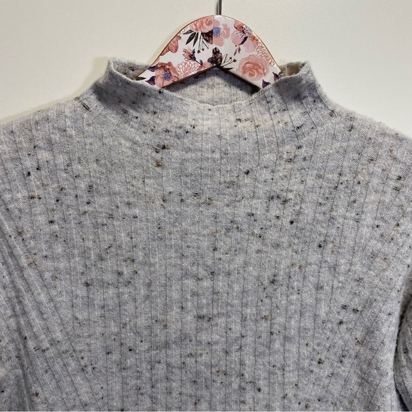 OLD NAVY Gray Speckled Mock Neck Sweater! Ribbed Knit XS - Picture 2 of 8
